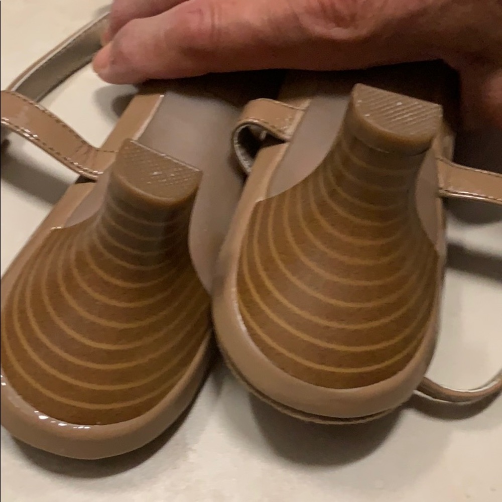Heels - Picture 4 of 5